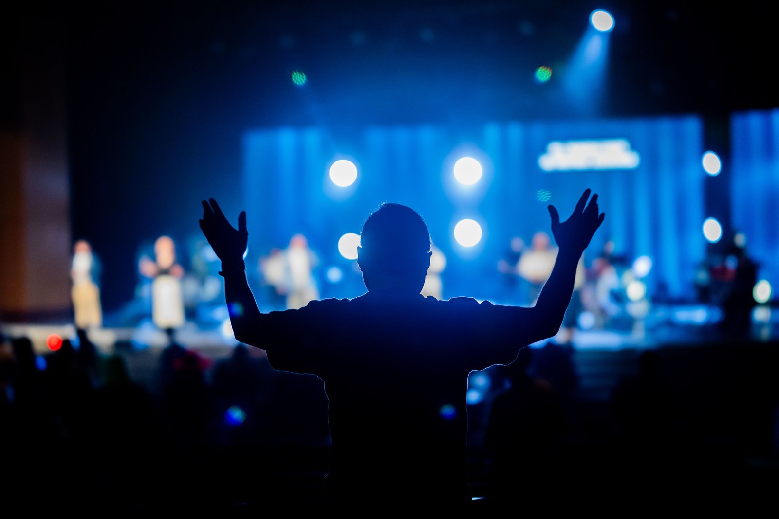 Worship at Rig Church Lagos